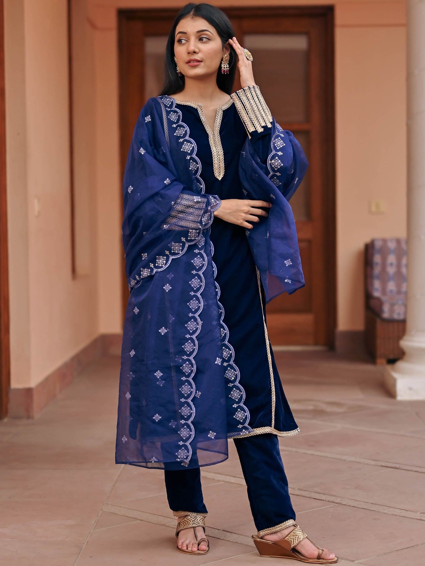 Blue Handwork Velvet Kurta Set