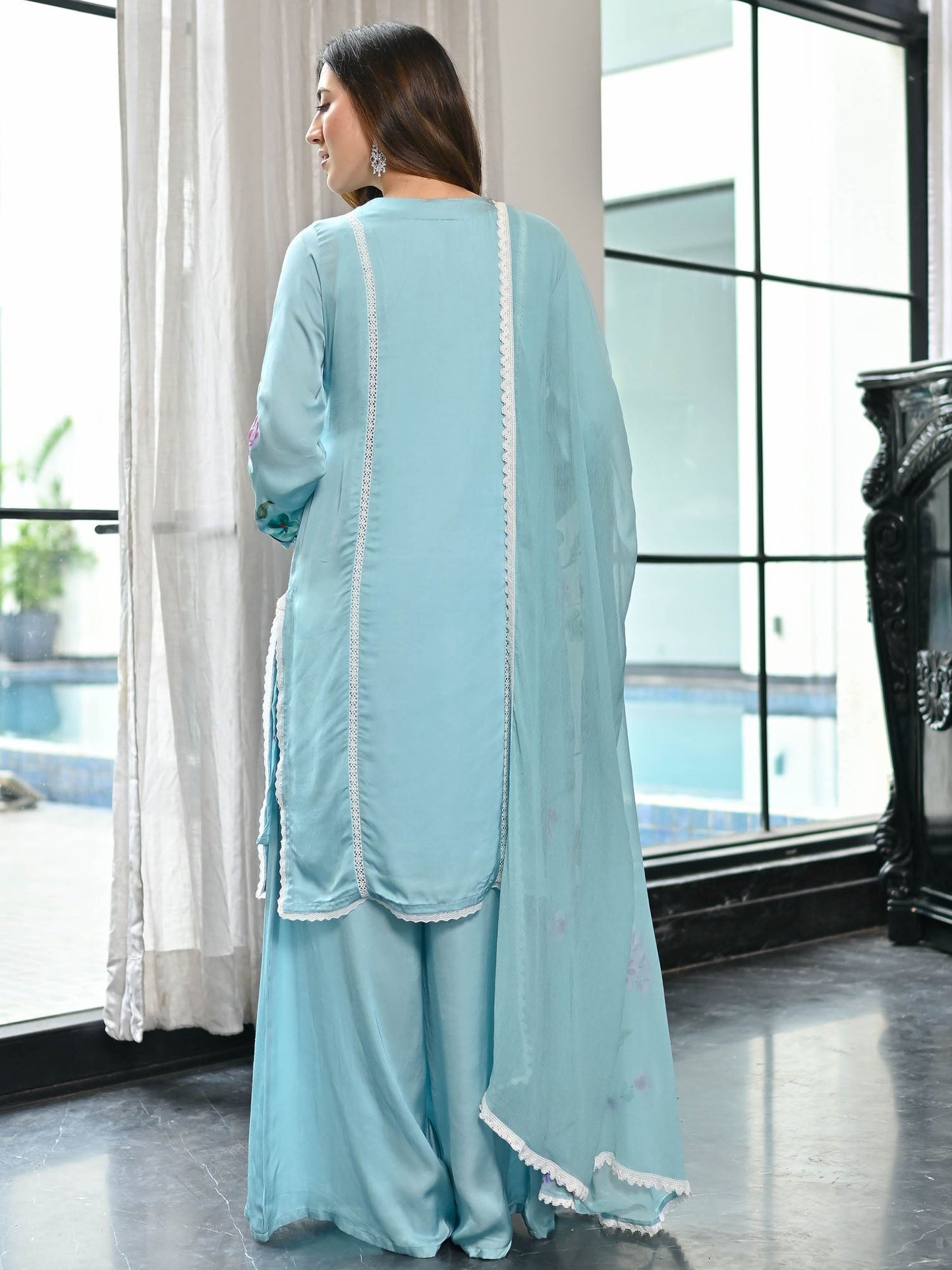 Kaarigiri Blue Kurta Set