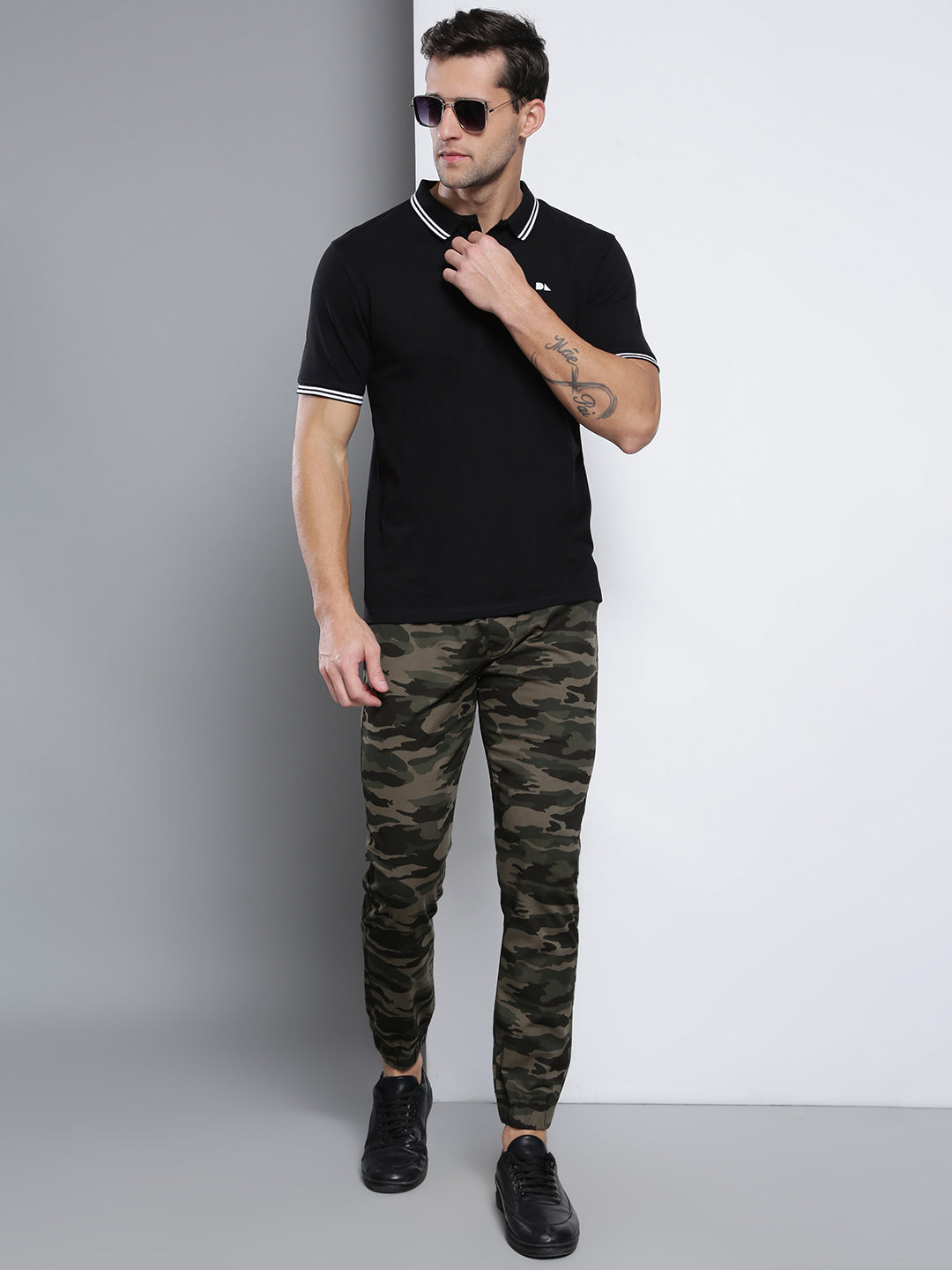 Men's Straight Fit Cotton Cargo Joggers (Natural Olive)