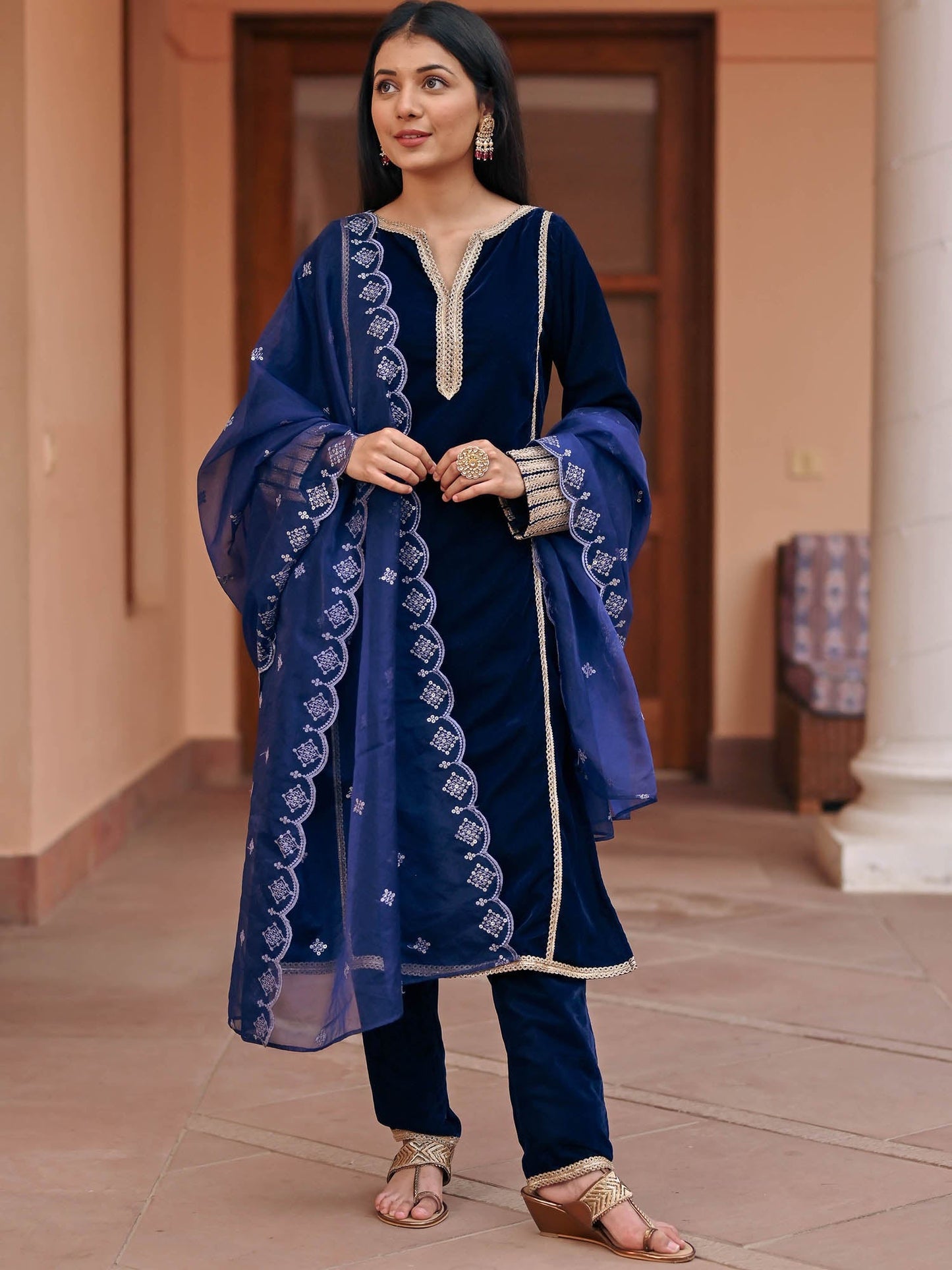 Blue Handwork Velvet Kurta Set