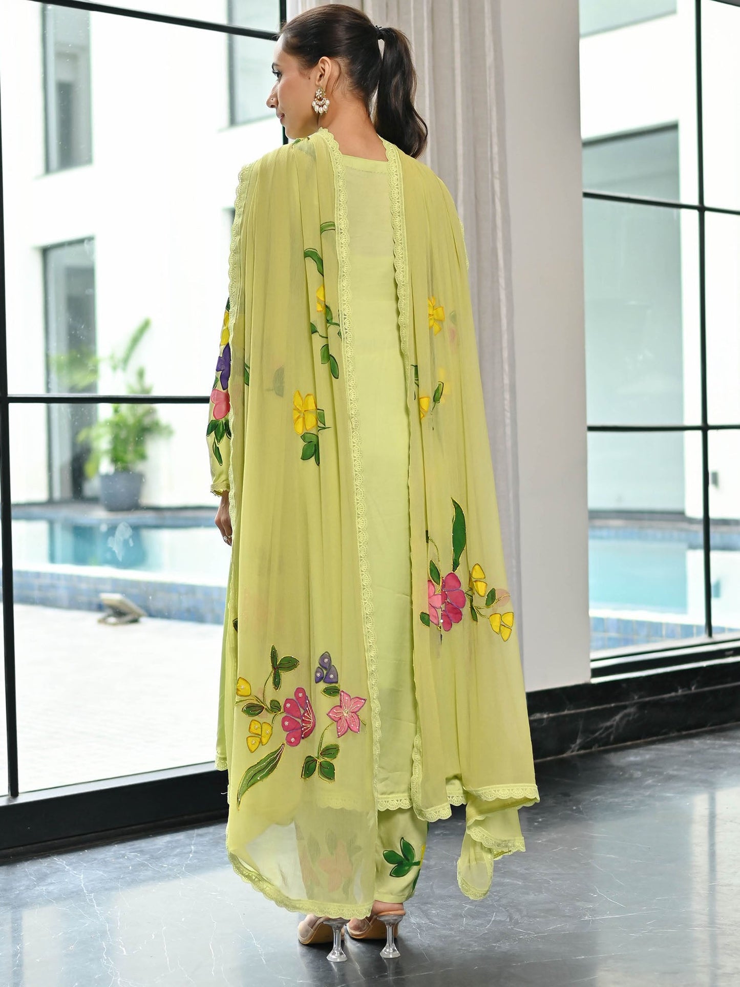 Kaarigiri Green Kurta Set